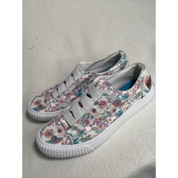 Blowfish Sneaker 8.5 Slip-on Floral Pattern Comfort Shoe Sneaker Teal Bottom - Picture 2 of 6